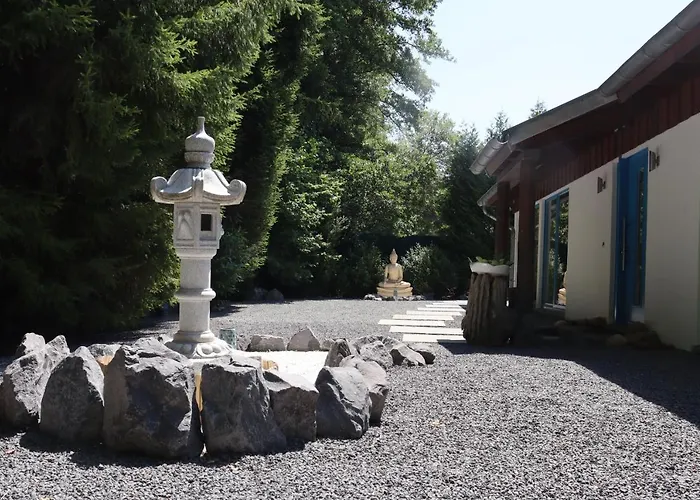 Bio-ferienhaus-eifel بيت للعطل *